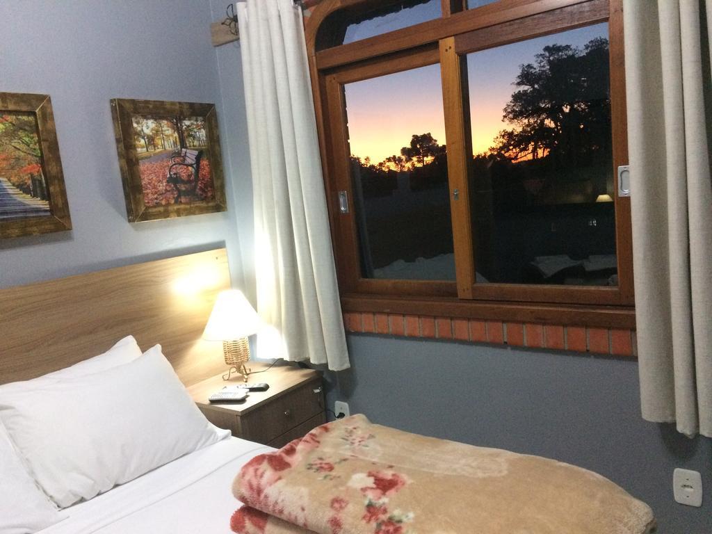 Appartamento Residencial Quatro Estacoes Canela Esterno foto
